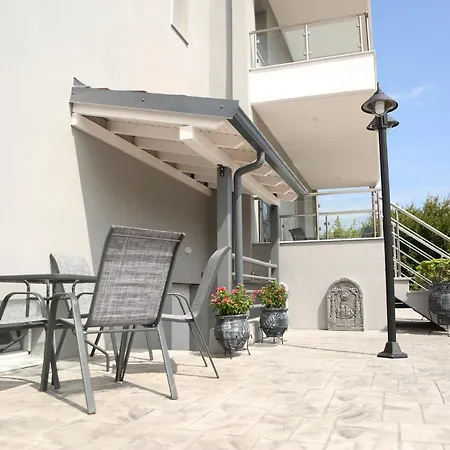 Apartmanhotel Casa Domenica 4*